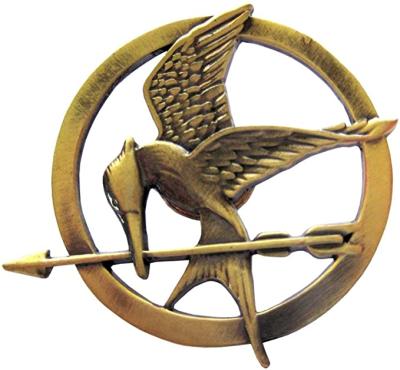 China Environmental Friendly Personality Animal Brooch The Hunger Games Movie Jewelry Bird Prop Rep Pin For Women Men for sale