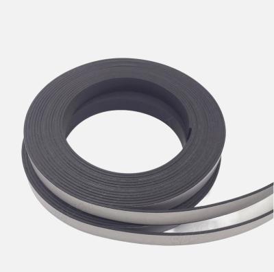 China Black Flexible Magnet The Perfect Solution For Your Magnetic Needs Laminated With PVC/Paper for sale