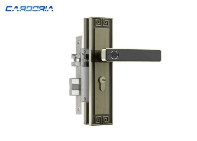 China Sturdy Fingerprint House Door Lock With Rechargeable Lithium Battery for sale