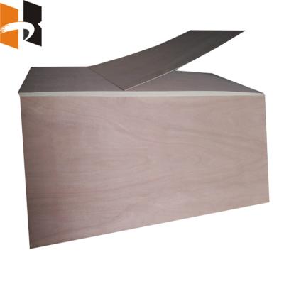 중국 2.7mm Molded Natural Wood Veneer Door Skin Folding Plywood Laminate Panel 판매용