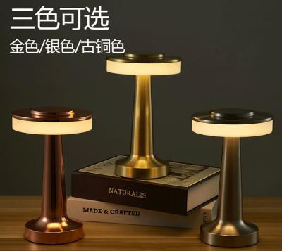 China Modern tradition designer dimmable fixable nordic luxury crystal decorative table lamp for sale