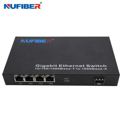 China el 10/100/1000M convertidor portuario de 4 de Rj45+1 SFP del puerto de la fibra óptica de Ethernet medios del interruptor en venta