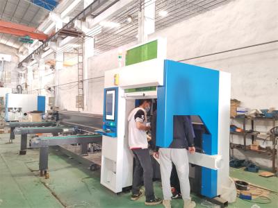 China Máquina de corte a laser CNC de 3000W para metal à venda