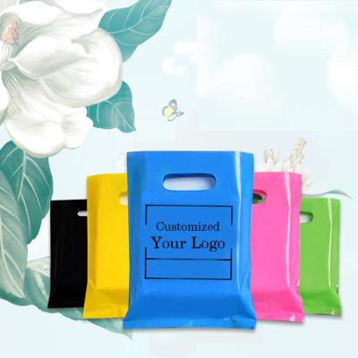 China Recyclable Wholesale Custom Printed Customized Printing Logo Design LDPE/HDPE Eco Friendly Handle Bag Plastic Die Cut Shopping Bag for sale