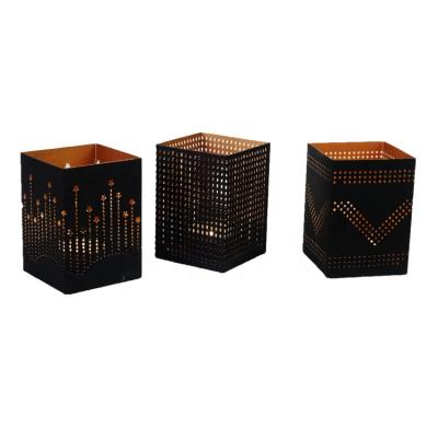 China Home Decoration Home Decor Double Color Cube Candle Holder Set Metal Candle Holder 3 for sale