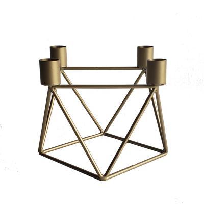 China Luxury home deco metal wire candle holder for garden chime candle holder decorative metal for sale