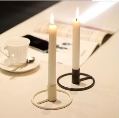 China Home Decoration Top 1 Candlestick Holder Black White Metal Candle Holder Nordic Modern Decorative Candle Holder For Home Decoration for sale