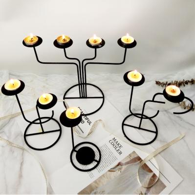 China European classic simple hotel two style iron candelabra head wedding simple four head sconce home furniture metal handwork for sale