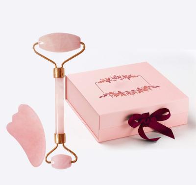 China Anti Aging Rose Quartz Jade Face Massager Roller Face Massager And Gua Sha With Box à venda