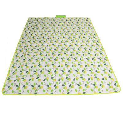 China Factory Wholesale Outdoor Picnic Mat Moisture Proof Set Waterproof Picnic Mat Extra Large Foldable Picnic Blankets for sale