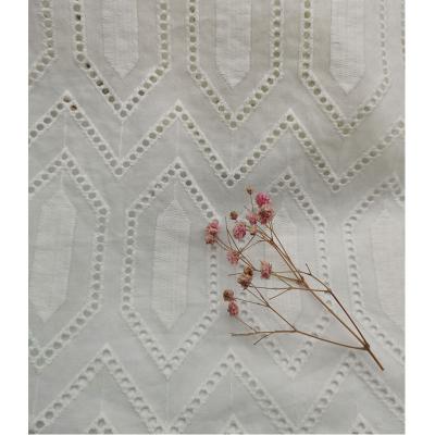 China Breathable mesh embroidered fabric white weft knitted lining fabric is plain, shiny and soft, suitable for pajamas and compound fabrics for sale