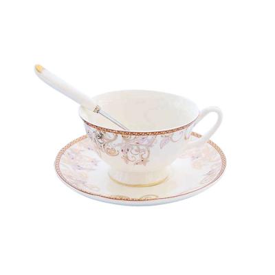 China New Sustainable Bone China Tea Cups And Saucers for sale