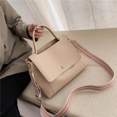 China Women Handbags Ladies Bag Large New Style Handbag Fashion Shoulder Bag Wide Stripe Cross - Body Bag For Ladies for sale