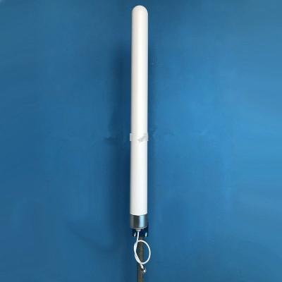 Chine Antenne extérieure 806-960 /1710-2700MHz de répétiteur de la fibre de verre 4g Lte 800mhz d'Omni 6/8 DBi à vendre