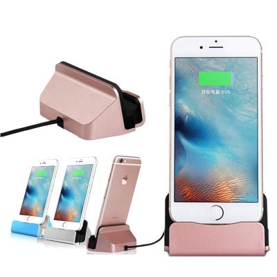 China Mobile Phone Fast Charging Dock Station 3 in 1 Sync Data USB Charger Base for iPhone 11/12/X/XS/XR 6/7/8 Mobile Charger Stand for sale