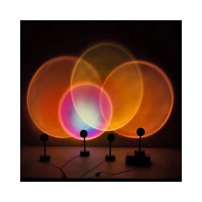 China 360-Degree Modern High Quality Rotation LED Sunset Projection Atmosphere Lamps Table Light for sale