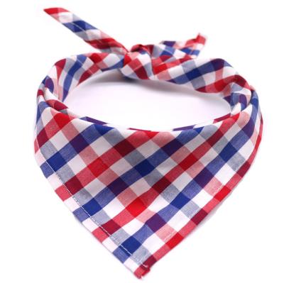 China Viable Wholesale Dog Bandanas Lattice Style 100% Cotton Bandanas Dog Binding Triangular Pet Bandana for sale