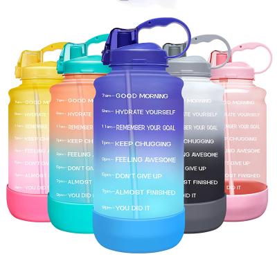 China Time Marker Tritan Drinks Bottle BPA Free Sports 64oz Motivational Viable Water Bottles With Custom Logo for sale