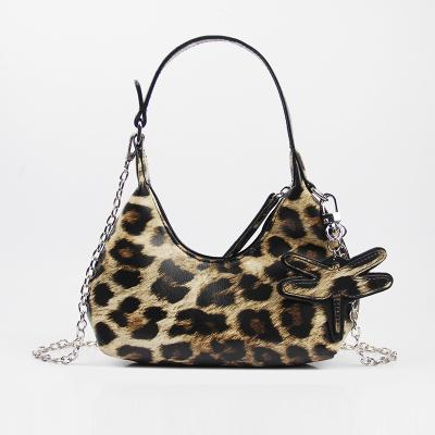 China Fashion Wholesale Custom Design Leopard PU Cross - Body Bag Elegant Ladies Handbag With Chain for sale