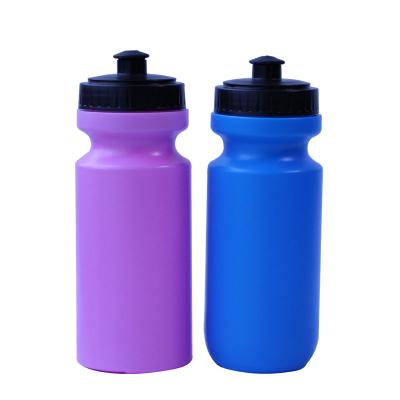 China Viable PE 500ml Drop Shipping OEM PE 500ml Sports Water Bottle Bicycle Squeeze Flasche Material Silicon Plastic for sale