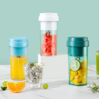 China Wireless Fruit Shaker Mixer Bottle Cup USB Food Hand Car Portable Electric Juicer Blender for sale