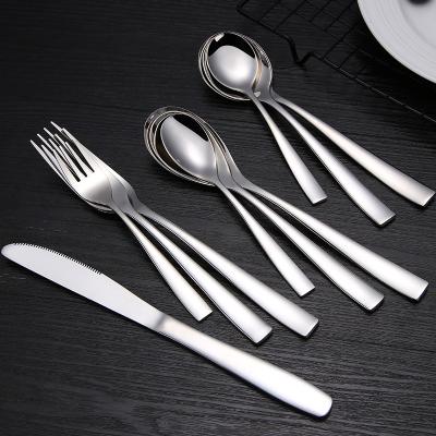 China Viable Stainless Steel Round Non-Magnetic Round Handle Spoon Steak Knife Square Western Tableware Wholesale for sale