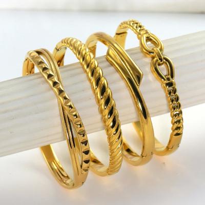 China TRENDY New Stainless Steel Jewelry Exquisite And Elegant Trendy Design Bracelet Suitable For Women's Daily Wear Mother's Day Gifts for sale