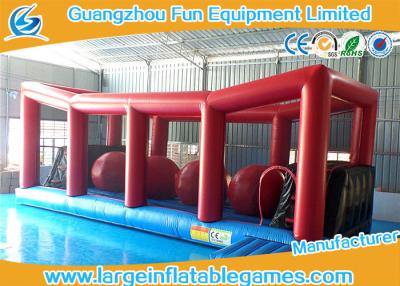 China La carrera de obstáculos inflable grande extrema de Baller explota el funcionamiento grande el 10*4m de la bola en venta