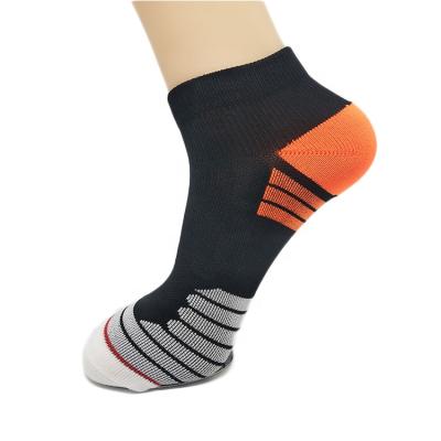 China Custom Anti-Fault Best Quality Terry Lined Compression Men Sport Socks for sale