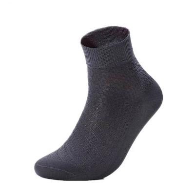 China Summer Sale Men's Thin Socks Bamboo Breathable Warm Anti-skid Soft Touch Thin Socks for sale