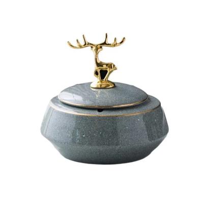 China Simple Creative Design Ashtray Custom Ceramic Ashtray With Lid Luxury Ashtray for sale