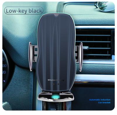 China PROFESSIONAL A8 wireless fast car charging phone holder 15w infrared charing for sale