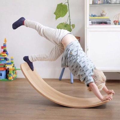 China Eco-friendly Fitness Balance Curvy Wooden Balance Board Trainer Balance Board Children Multifunctional Wood for sale