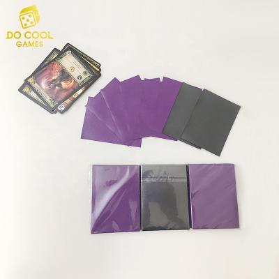 China Professional game card bag manufacturers supply ultra pro dual color card sleeves for board game card protector for sale