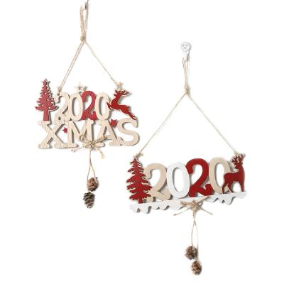 China 2021 Christmas Decoration Carved Handmade Wooden Christmas Hanger Decoration for sale