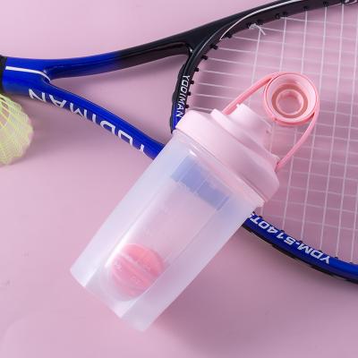 China Sustainable Eco Friendly Small Spray Diffuser Pump Shaker Drinks Plastic Outlet Plant Water Bottle for sale