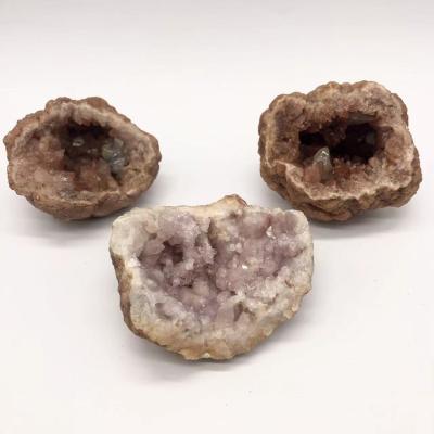 China Natural Geode Crystal Specimen For Decoration Raw Feng Shui Rose Amethyst Stone Healing Feng Shui Wholesale High Quality Crystals for sale