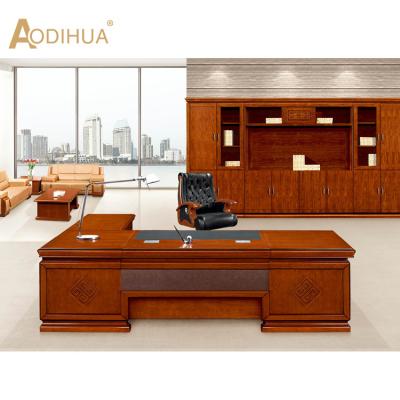 China Extendable L Type Modern Design High Quality Wooden Office Desk Table Executive Design for sale