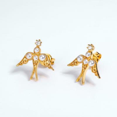 China Nickel Free Wholesale Trendy Swallow Stud Earrings CZ Pearl Stud Earrings Animal Bird Women Statement Earrings for sale