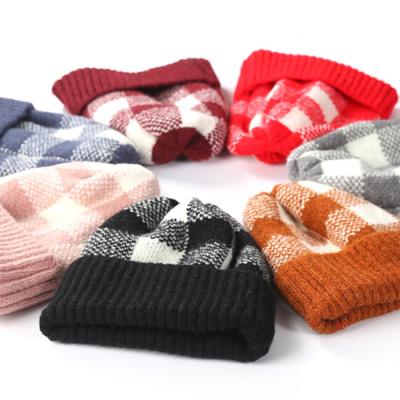 China COMMON fashion winter hats acrylic beanie / wholesale beanie custom knit acrylic beanie for sale