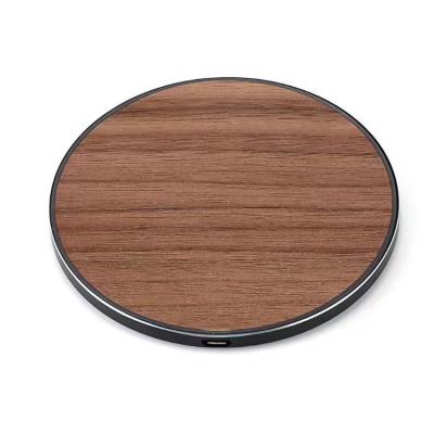 China 2022 Green Wooden Wireless Desktop Mobile Phone Charger 10W 15W Wireless Charger For Smartphone for sale