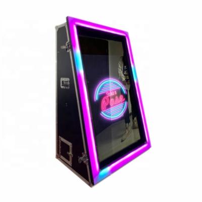 China Mirror Photo Booth Mirror Photo Booth LED View for Wedding Party for sale