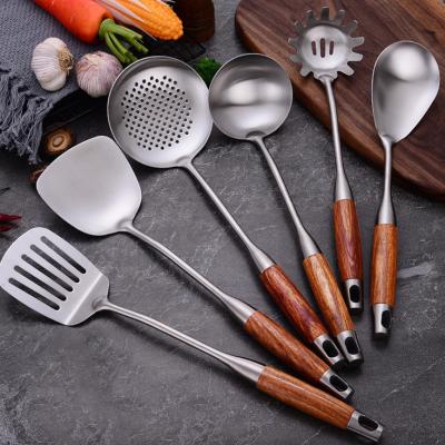 China Sustainable Stainless Steel Utensils Wood Handle China Utensil De Cozinh Kichan Itams Cocina for sale