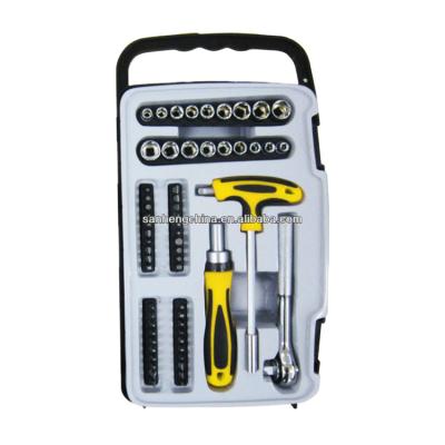 China Multifunctional Polypropylene Low Price 61 Pcs Ratchet Bit Set for sale