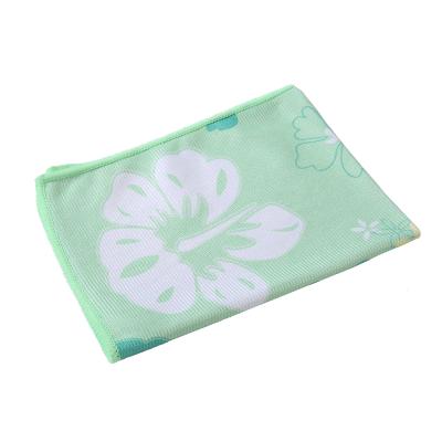 China Viable Microfiber Glass Cloth Microfiber Plate Cloth Lint Free Printed Microfiber Lens Cloth for sale