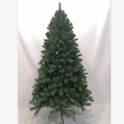 China 2020 New Design 7FT PET Outdoo Christmas Tree Ball Mixed Shape Leaf Artificial Christmas Tree for sale