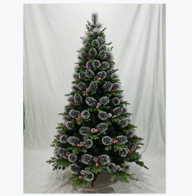 China Christmas decoration 2021EXPLOSION PE&PINE MIXED NEEDLE LEAF TREE PINE CONE&BERRIES DECORATION HINGED CHRISTMAS TREE for sale