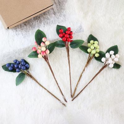 China Accept Custom Designs Artificial Berry Christmas Decoration Berry Banquet Festival Gift Box DIY Ornament Decor Supplies Short Branch Simulation Plant for sale