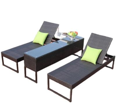 China Eco-freindly Top Sale Royal Design Outdoor Garden PE Rattan Chaise Lounge Furniture Set for sale