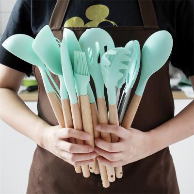 China Sustainable Portable Outdoor Camp Kitchen Accessories Cooking Tools 13 Piece Wooden Silicone Kitchen Utensil Set for sale